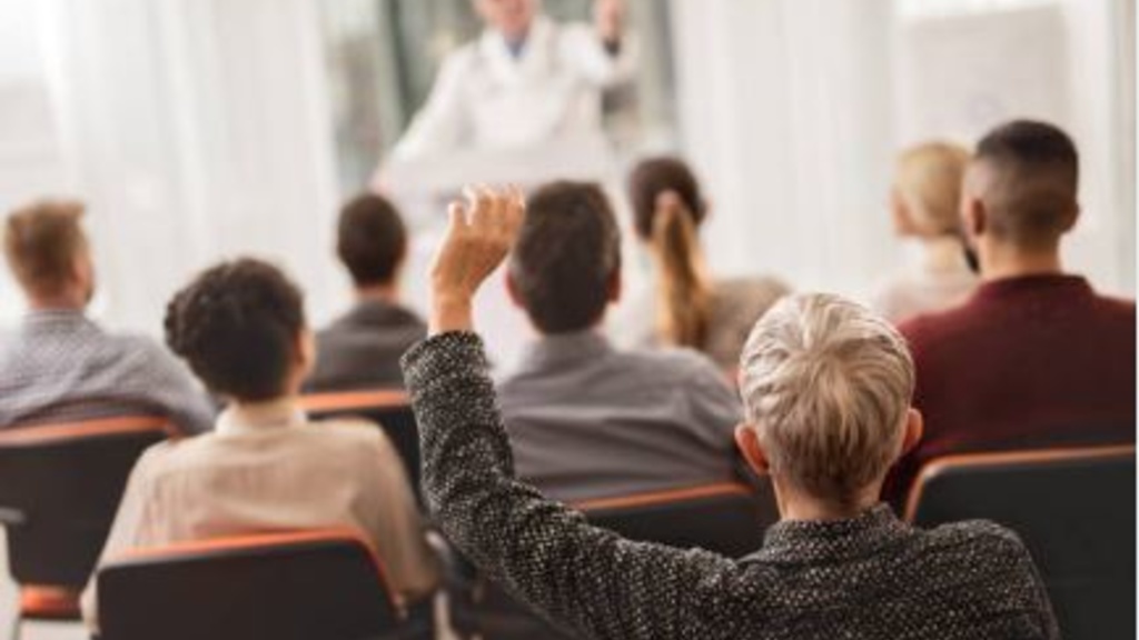 seminar crowd